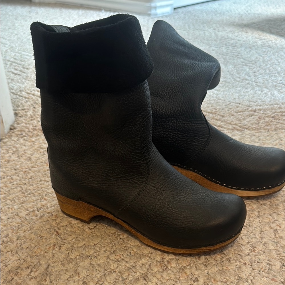 Sanita Black Leather Boots